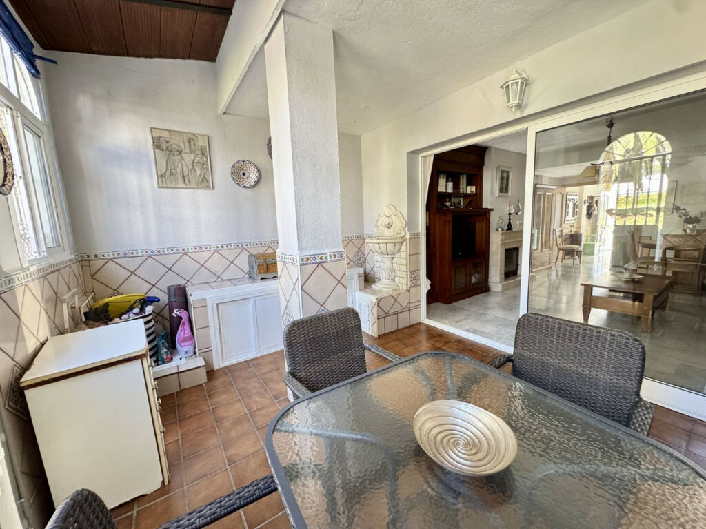 Semi-Detached House Las Lagunas Málaga - image 8