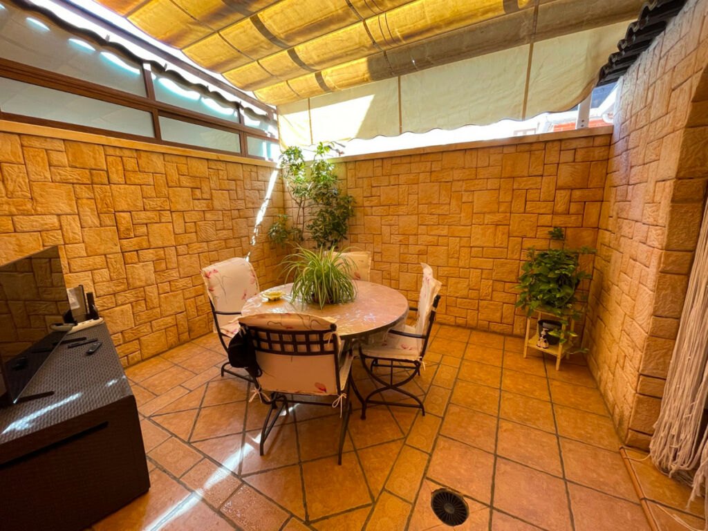 Townhouse Elche Alicante - image 8