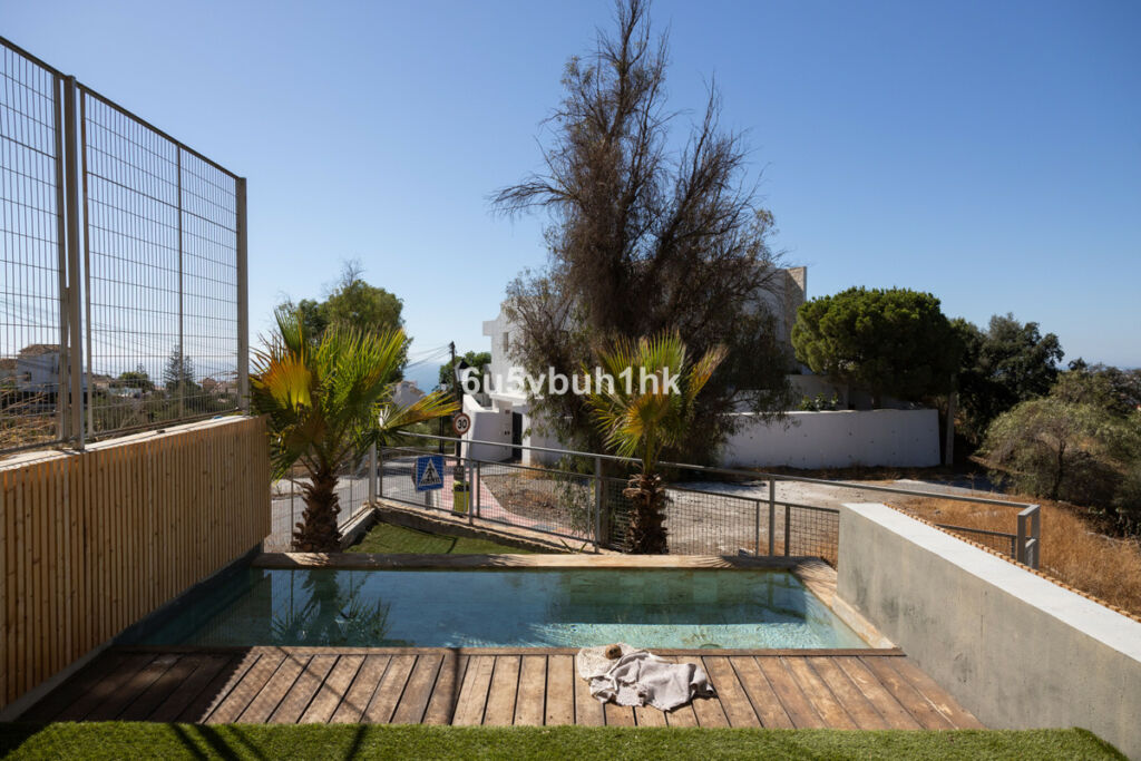 Semi-Detached House Fuengirola Málaga - image 8