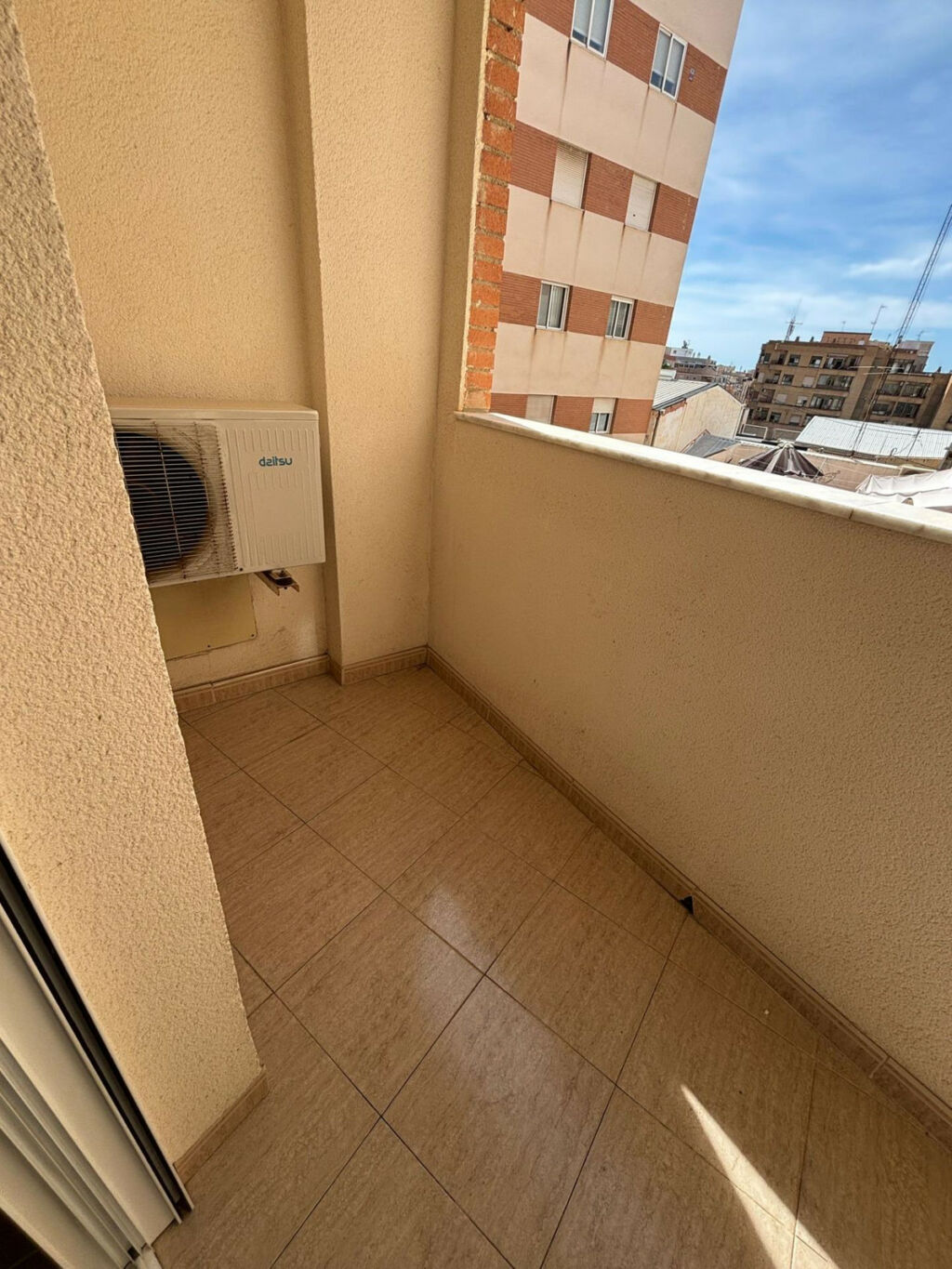 Middle Floor Apartment Torrevieja Alicante - image 8
