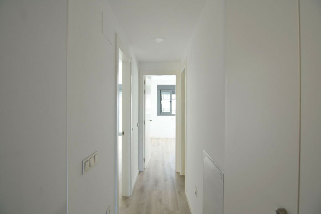 Middle Floor Apartment Fuengirola Málaga - image 8