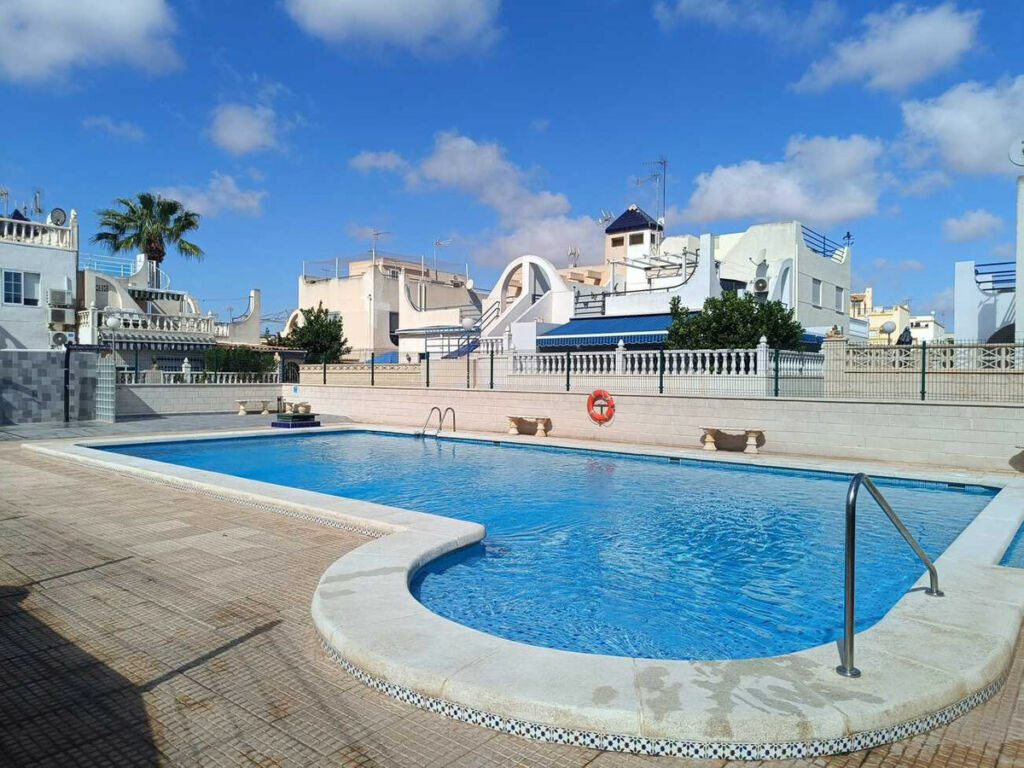 Townhouse Torrevieja Alicante - image 8