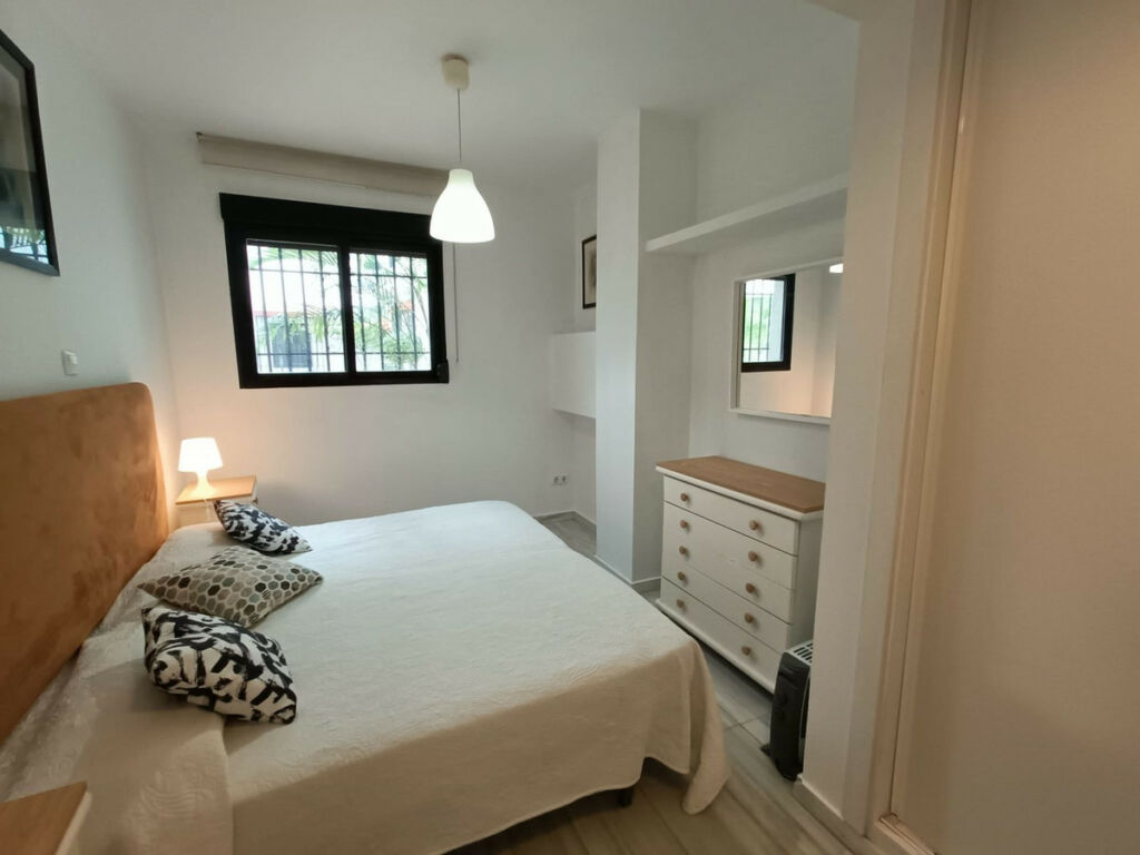 Ground Floor Apartment Puerto Banús Málaga - image 8
