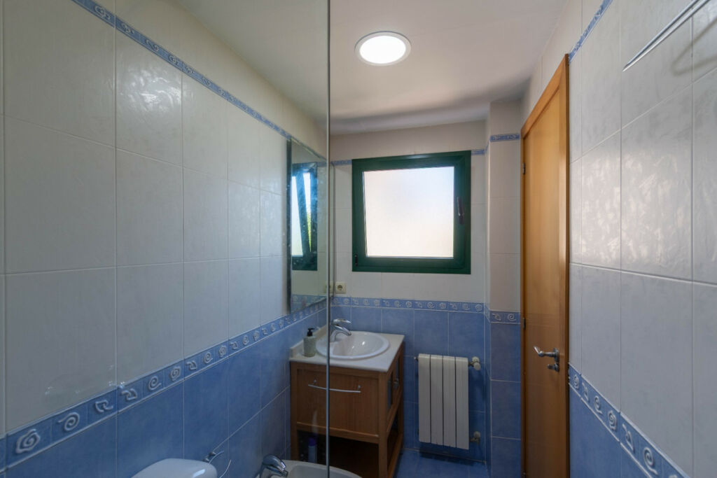 Middle Floor Apartment Javea Alicante - image 8