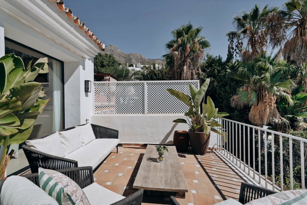 Townhouse The Golden Mile Málaga - image 8
