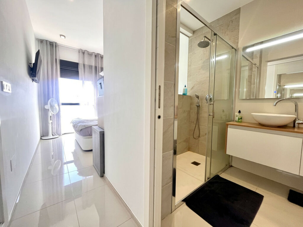 Penthouse Los Dolses Alicante - image 9