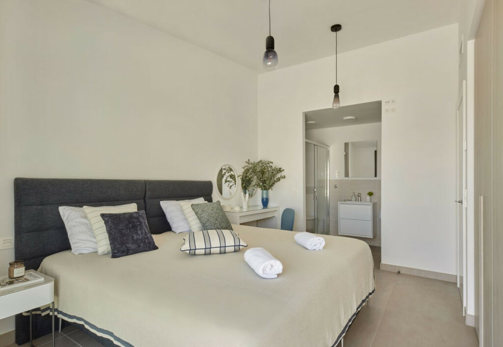 Penthouse Duplex Higueron Málaga - image 8