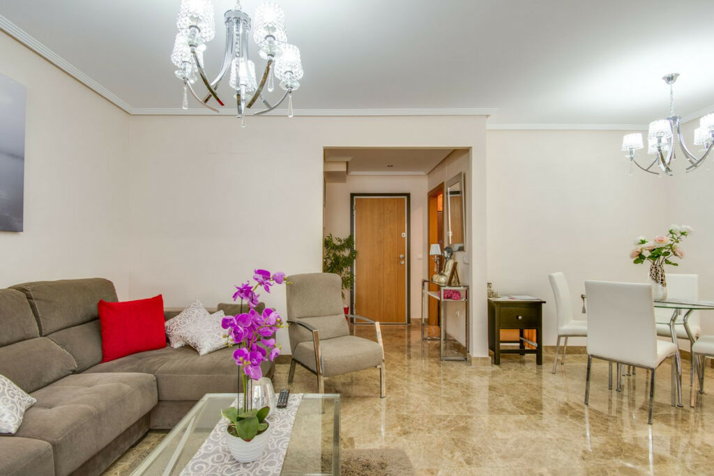 Ground Floor Apartment New Golden Mile Málaga - image 10