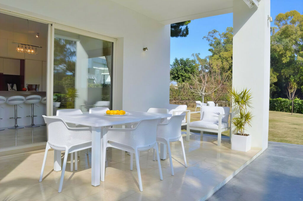 Detached Villa Guadalmina Baja Málaga - image 8