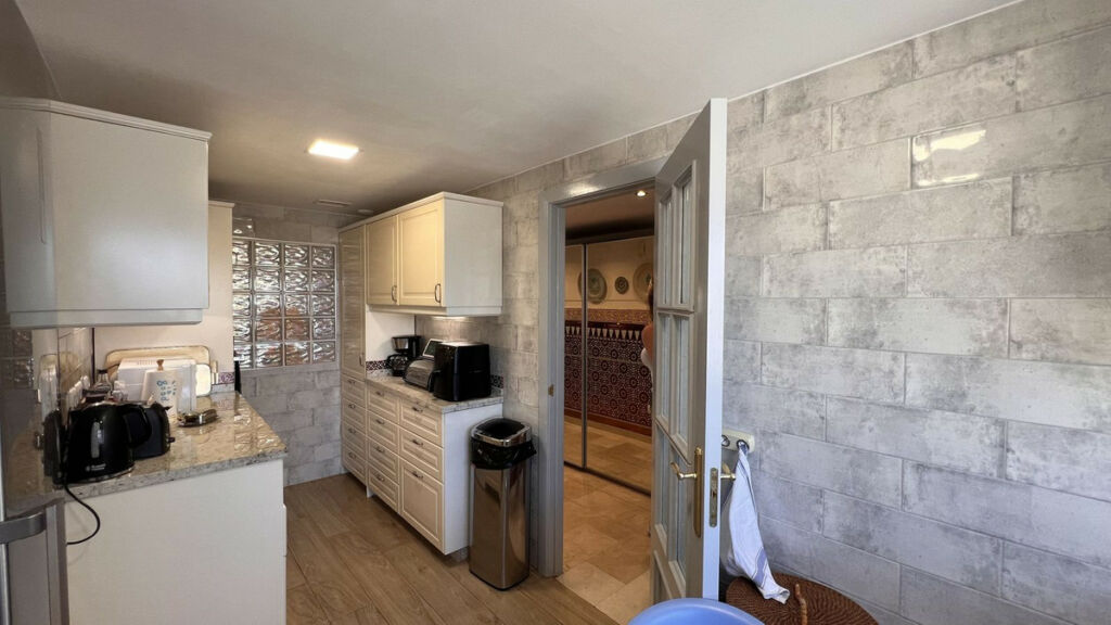 Penthouse San Pedro de Alcántara Málaga - image 8