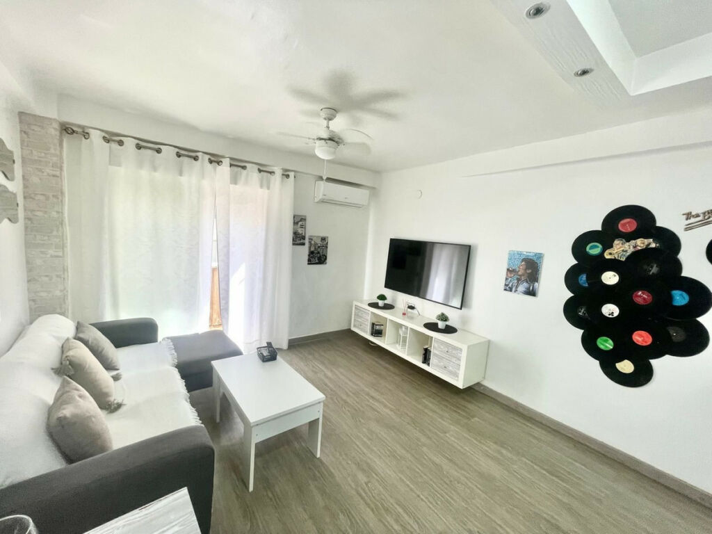 Middle Floor Apartment Nerja Málaga - image 8