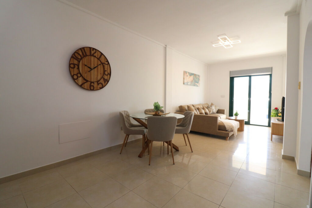 Ground Floor Apartment Dona Pepa Alicante - image 8
