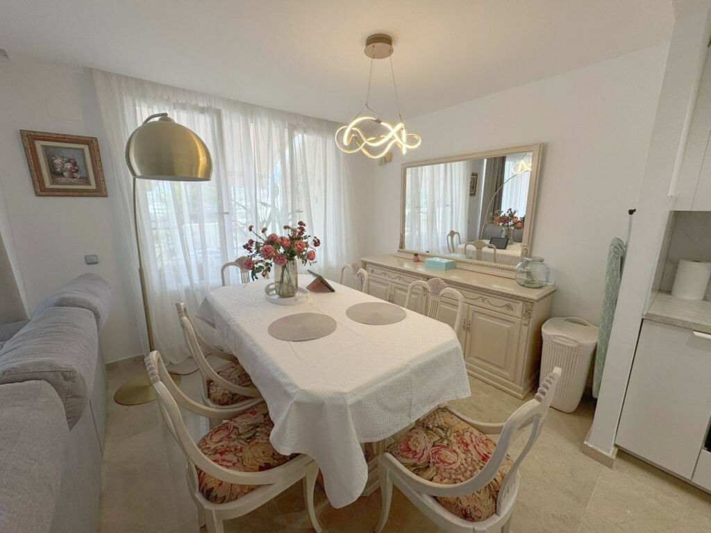 Ground Floor Apartment Benahavís Málaga - image 8