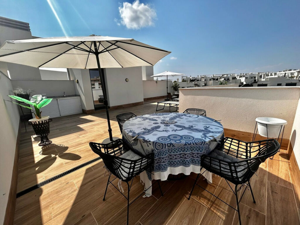 Penthouse Villamartin Alicante - image 8