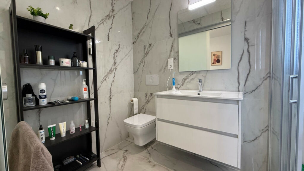 Middle Floor Apartment Orihuela Alicante - image 8