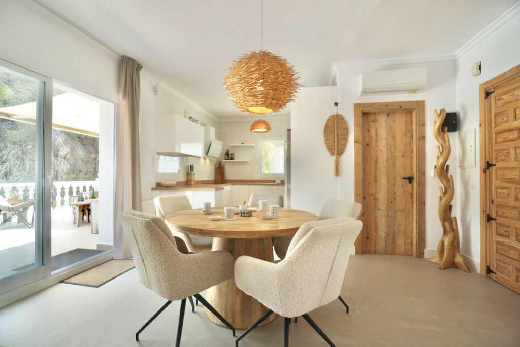 Detached Villa Montemar Alicante - image 8
