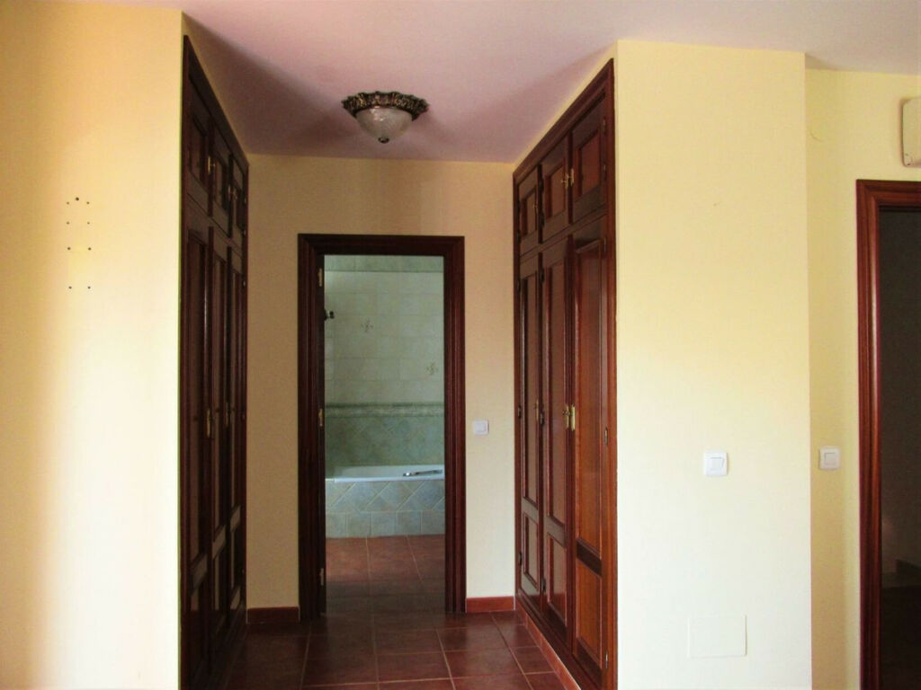 Semi-Detached House San Pedro de Alcántara Málaga - image 8