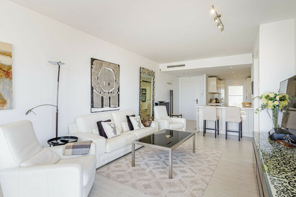 Penthouse Duplex Nueva Andalucía Málaga - image 8