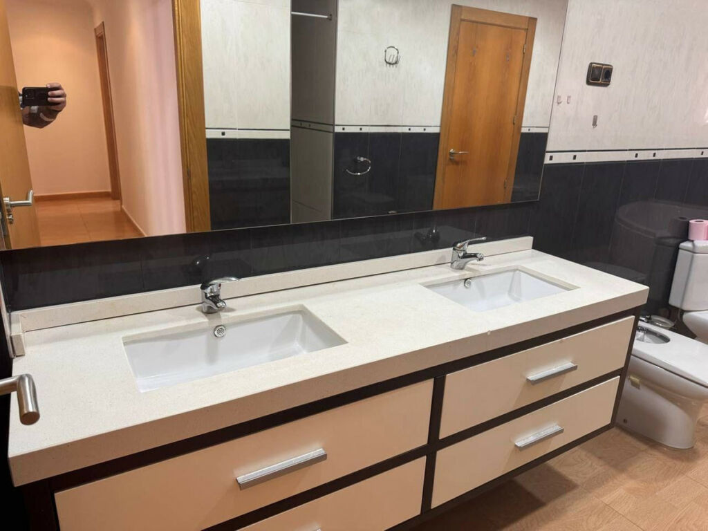 Middle Floor Apartment Torrevieja Alicante - image 8