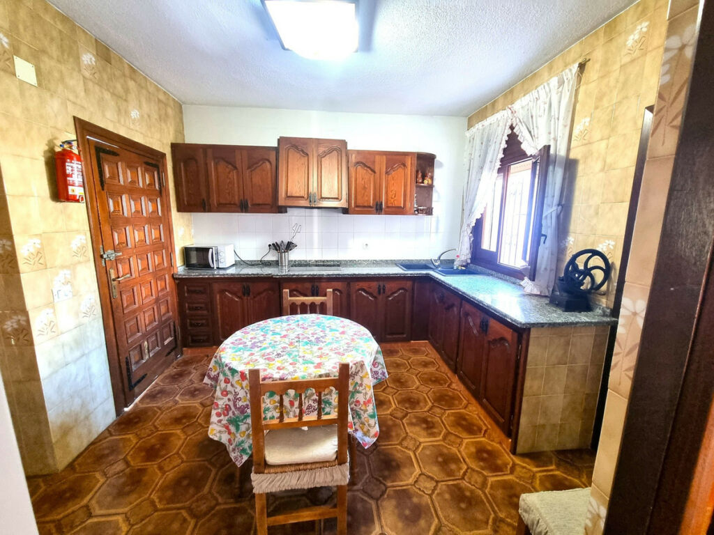Detached Villa Cortes de la Frontera Málaga - image 8