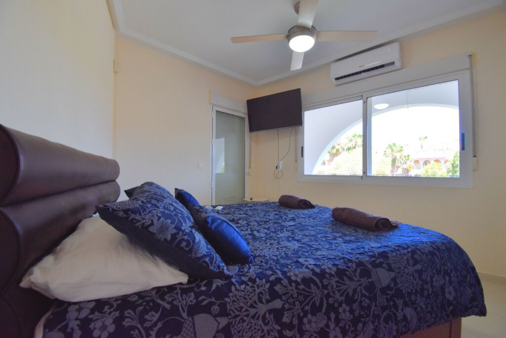 Ground Floor Apartment Villamartin Alicante - image 8