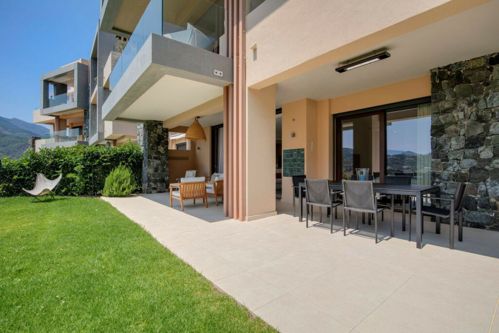 Ground Floor Apartment Benahavís Málaga - image 8