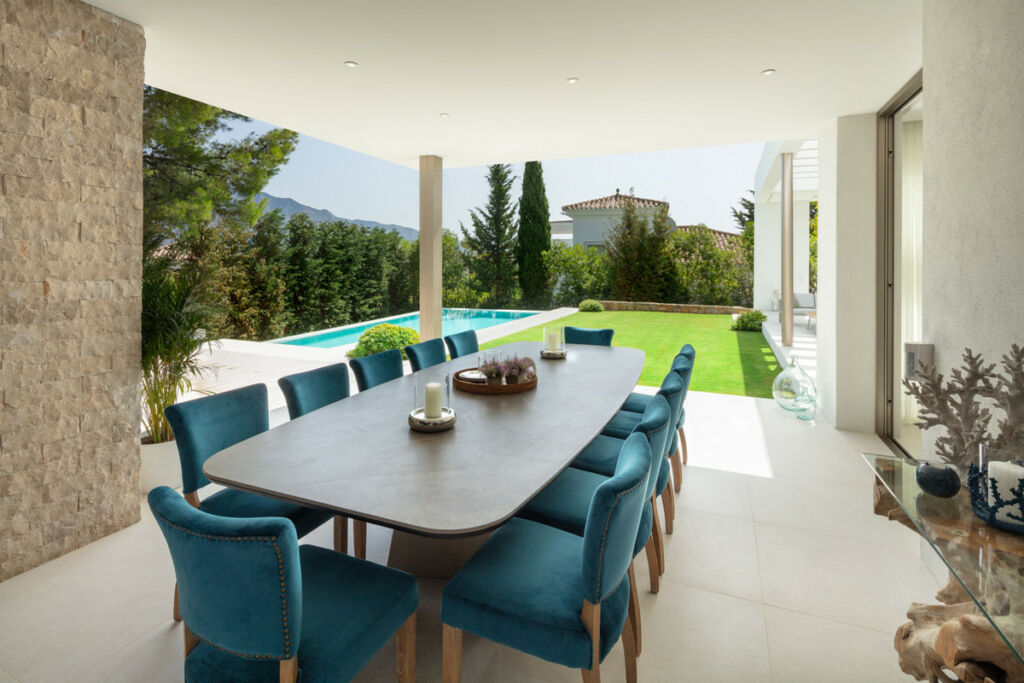 Detached Villa Aloha Málaga - image 8