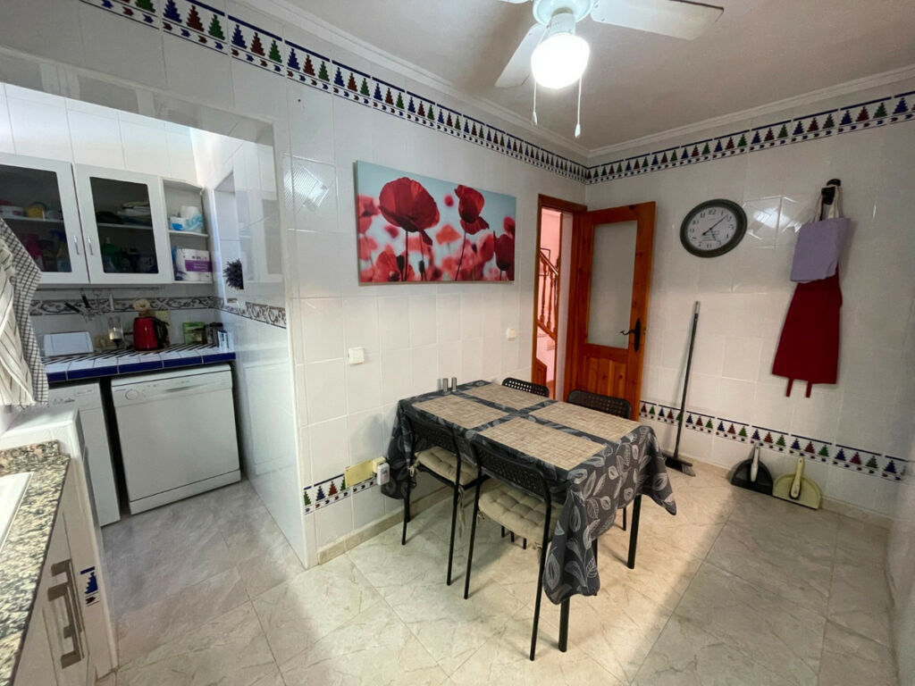 Townhouse Guardamar del Segura Alicante - image 8