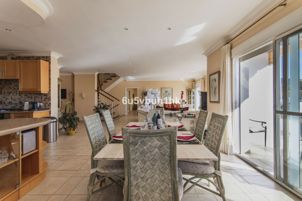 Townhouse Frigiliana Málaga - image 8