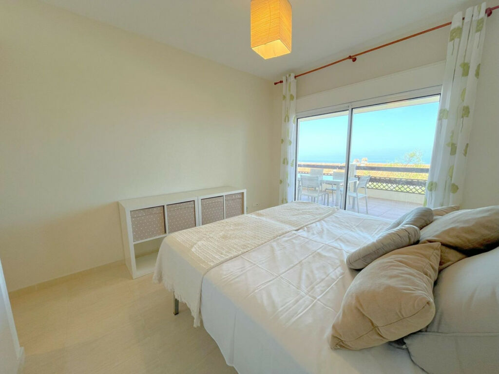 Top Floor Apartment Manilva Málaga - image 8