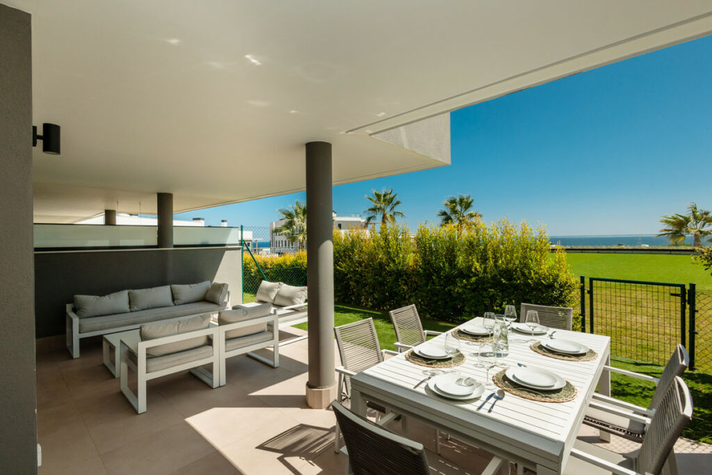 Middle Floor Apartment Estepona Málaga - image 8