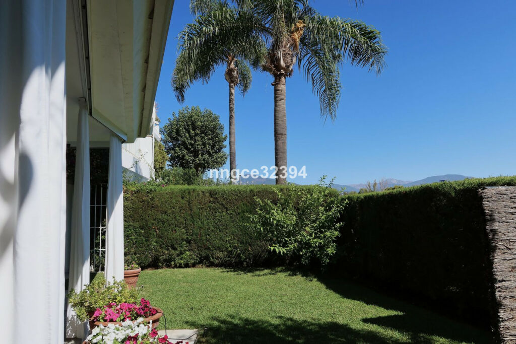 Ground Floor Apartment San Pedro de Alcántara Málaga - image 8