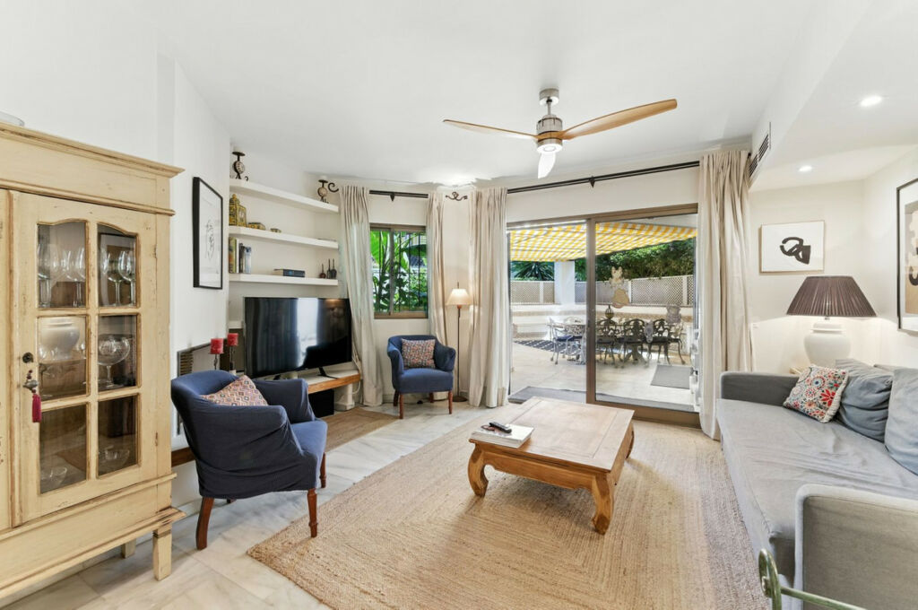 Ground Floor Apartment Elviria Málaga - image 8