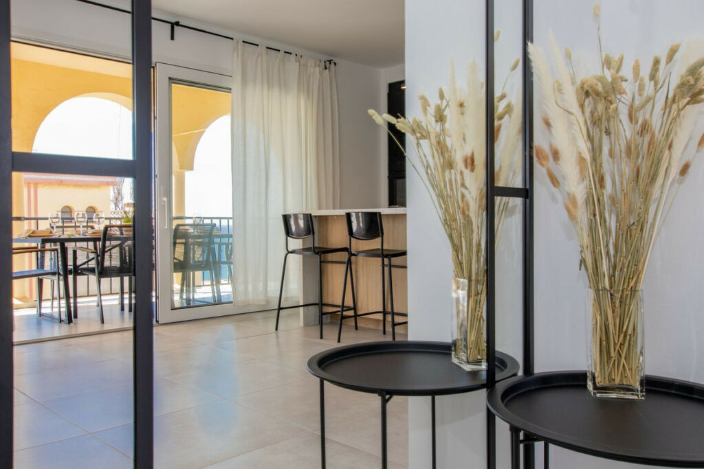 Middle Floor Apartment Torrenueva Málaga - image 8
