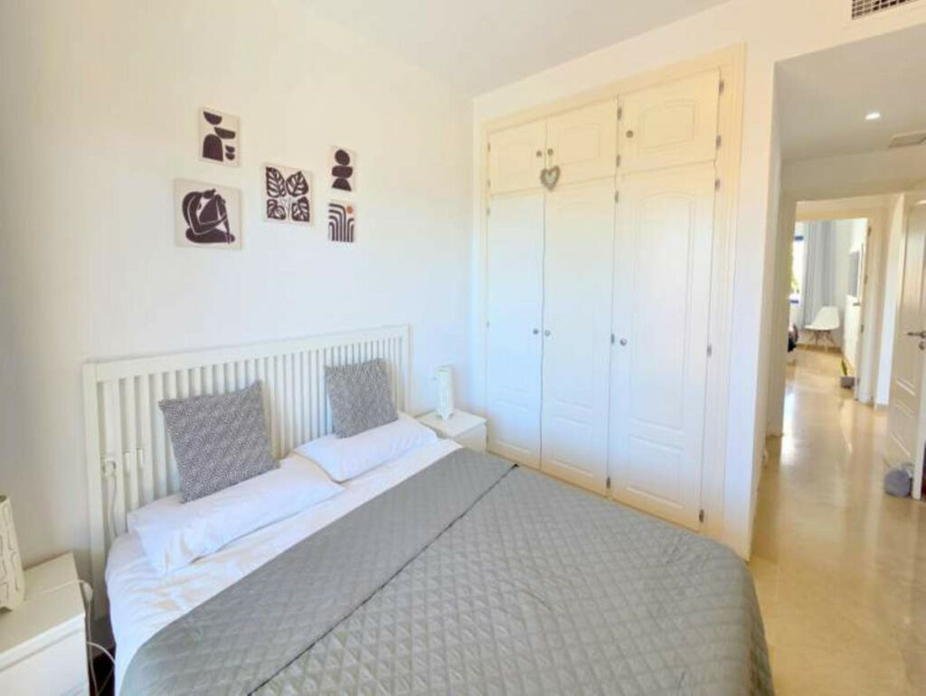 Ground Floor Apartment La Duquesa Málaga - image 8