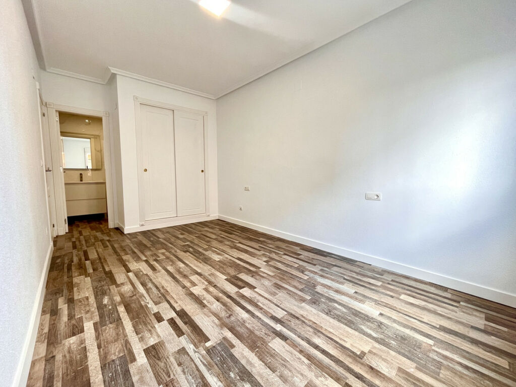 Middle Floor Apartment San Miguel de Salinas Alicante - image 8