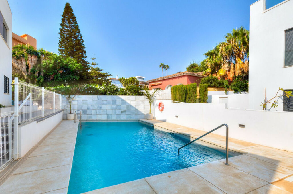Townhouse Fuengirola Málaga - image 20