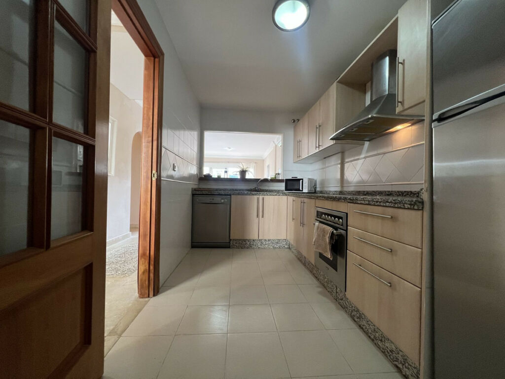 Middle Floor Apartment La Cala Hills Málaga - image 8