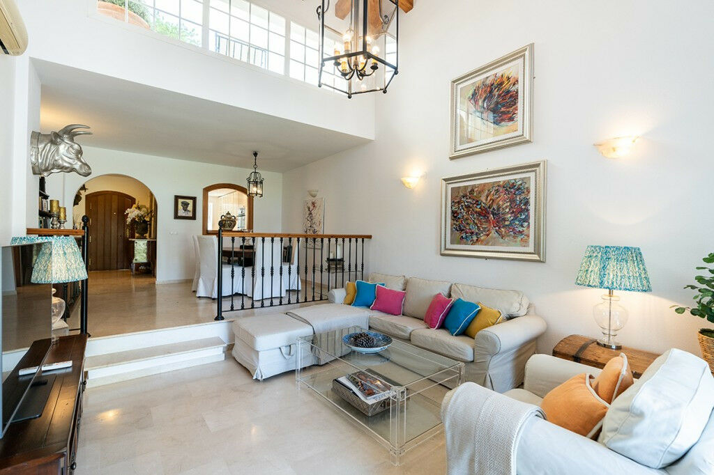 Townhouse Riviera del Sol Málaga - image 8