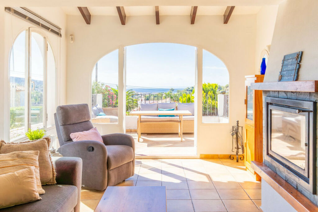 Detached Villa Moraira Alicante - image 8
