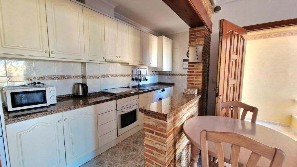 Townhouse La Zenia Alicante - image 8