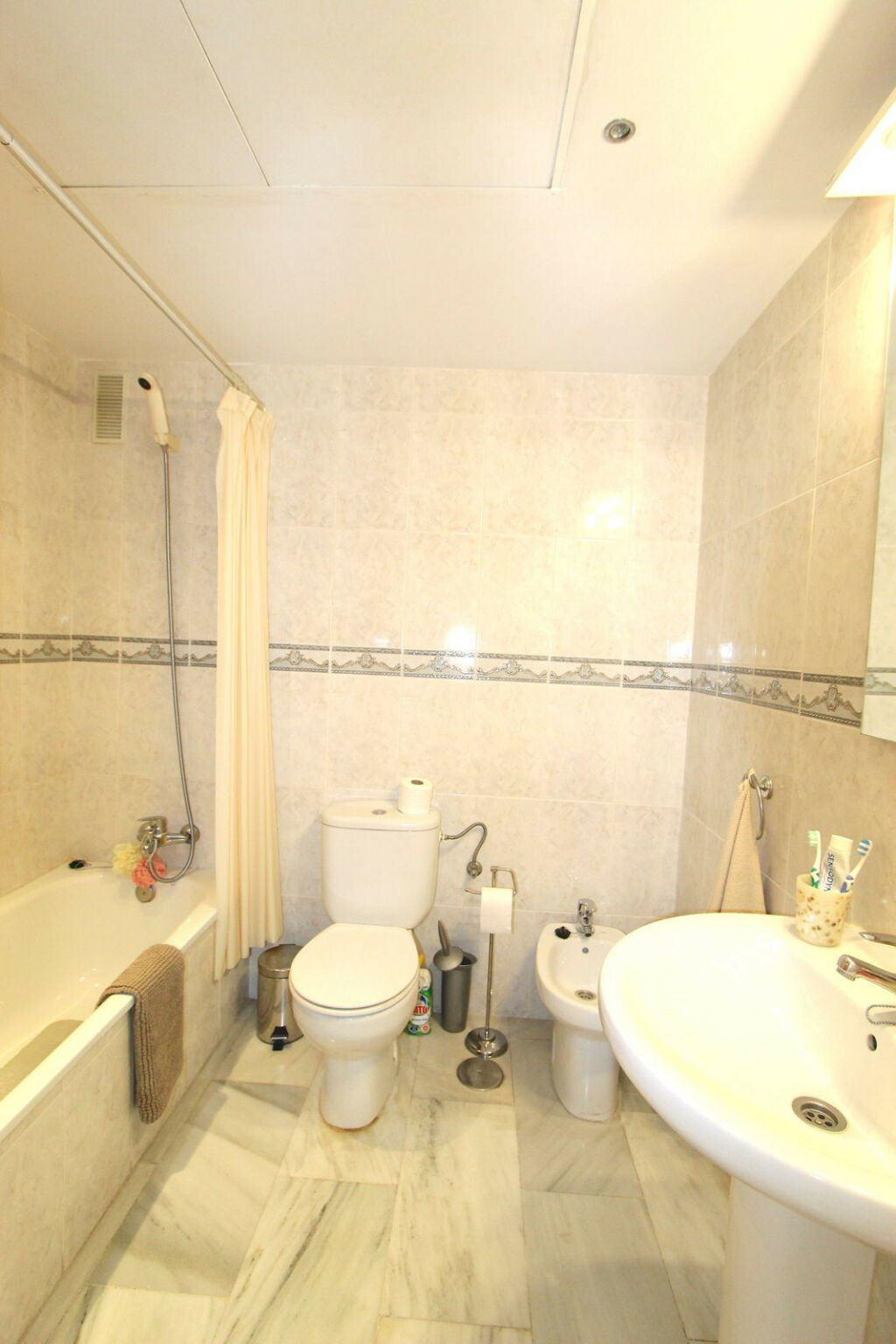 Middle Floor Apartment Miraflores Málaga - image 8