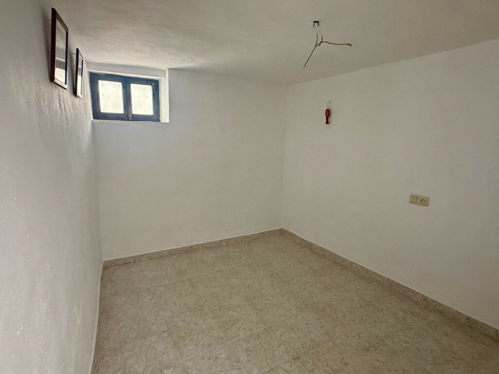 Townhouse Frigiliana Málaga - image 8