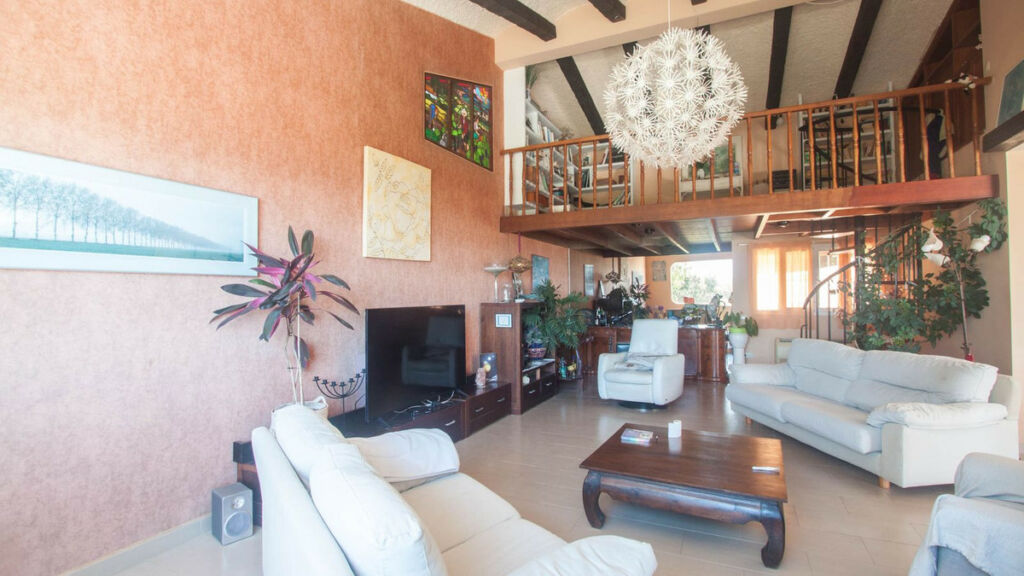 Detached Villa Estepona Málaga - image 8