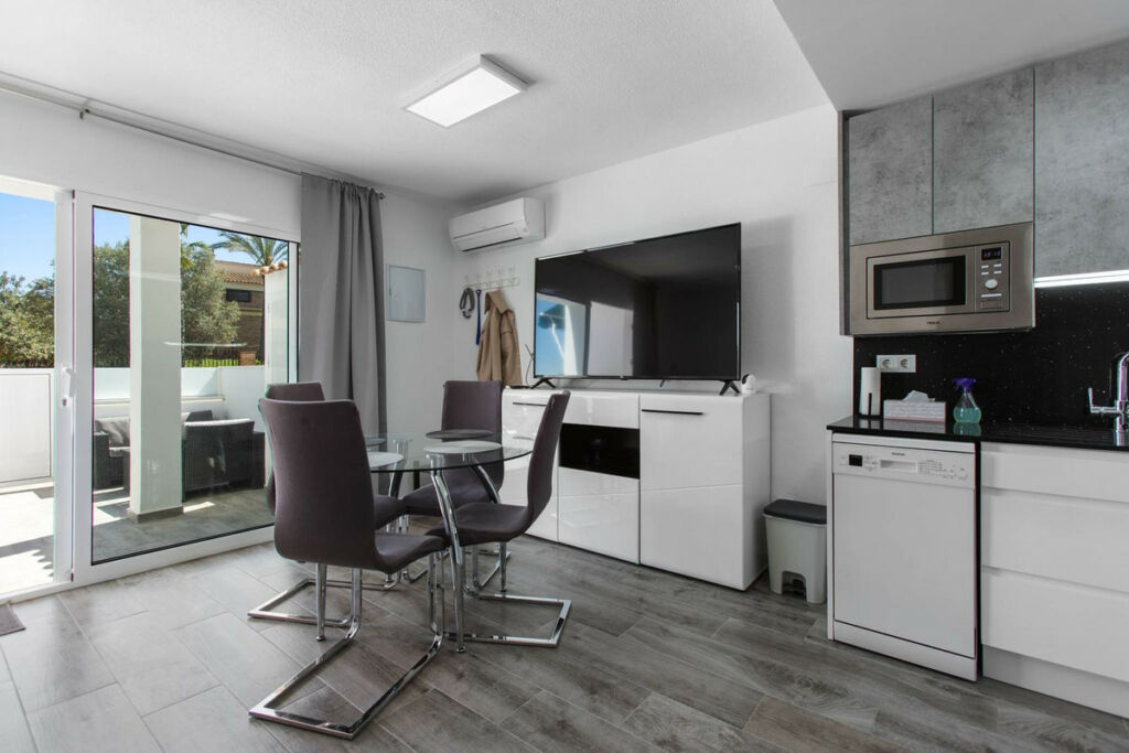 Semi-Detached House Lago Jardin Alicante - image 8