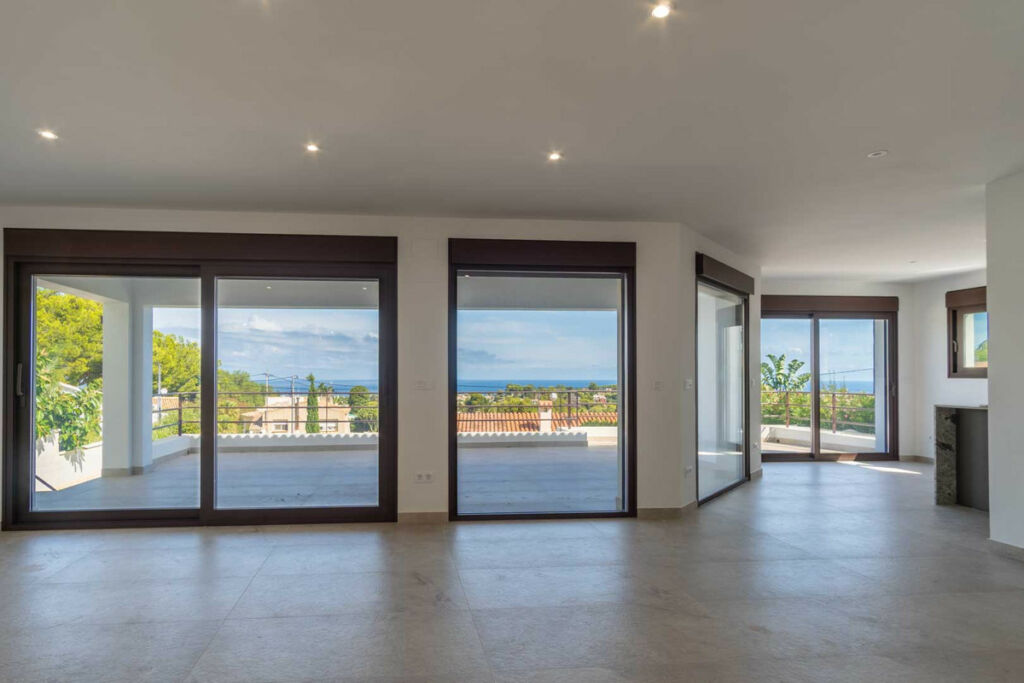 Detached Villa Denia Alicante - image 8