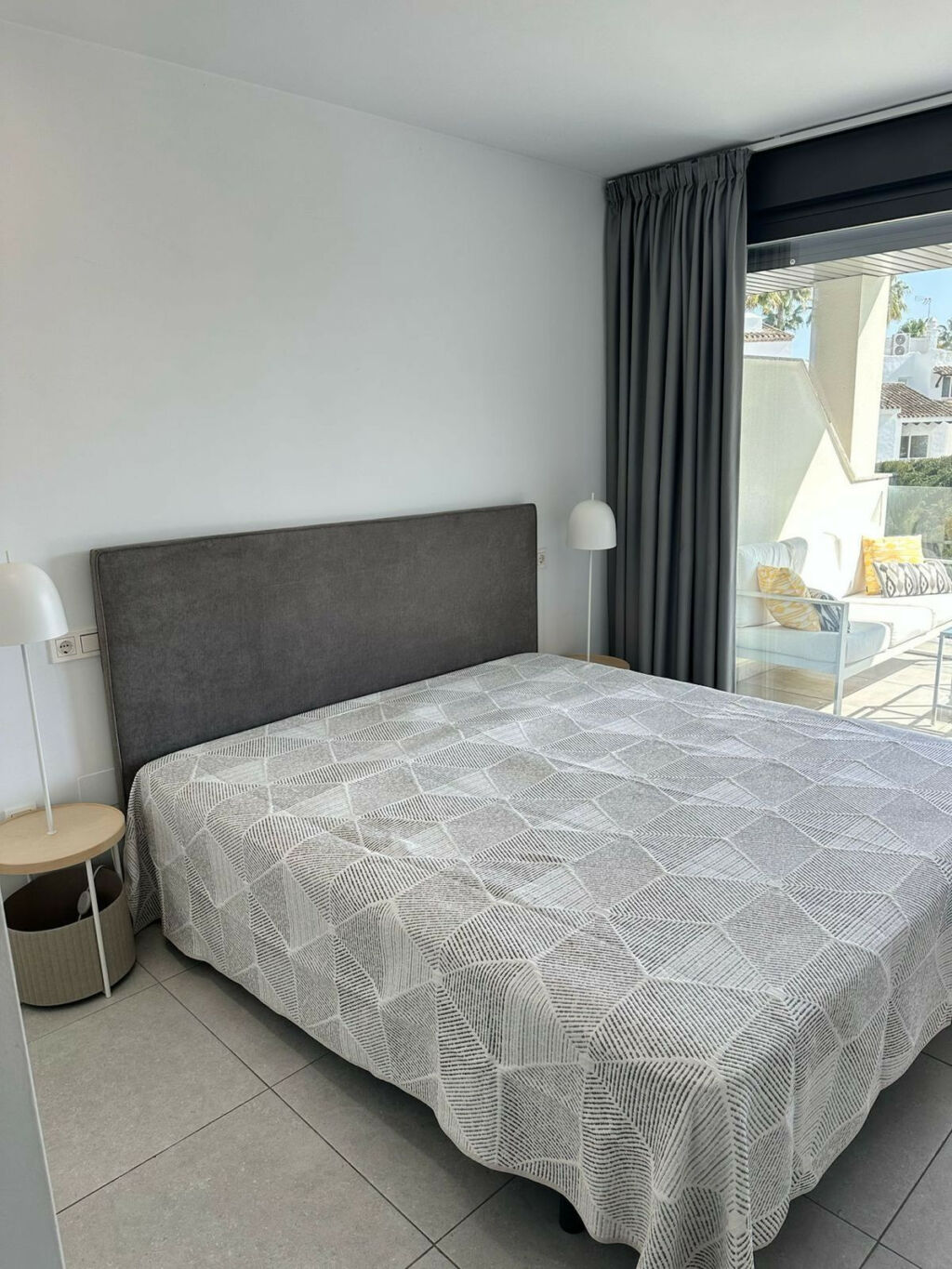 Middle Floor Apartment Cancelada Málaga - image 8