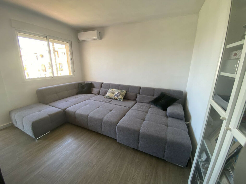 Top Floor Apartment Diana Park Málaga - image 8