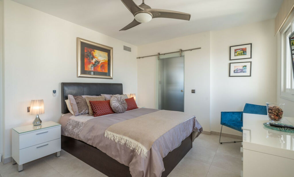 Penthouse Duplex Estepona Málaga - image 8