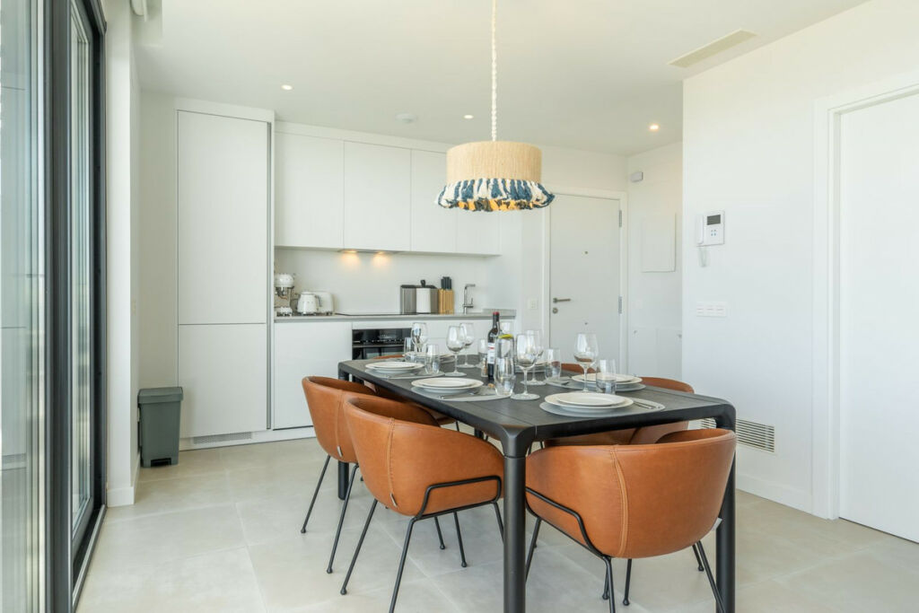 Top Floor Apartment Fuengirola Málaga - image 8